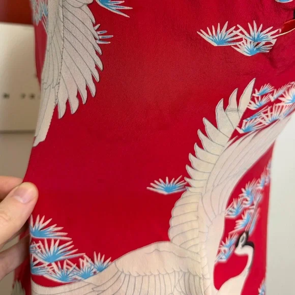 100% silk crane cheongsam by Avanti Authentic Hawaii - Picture 4 of 11